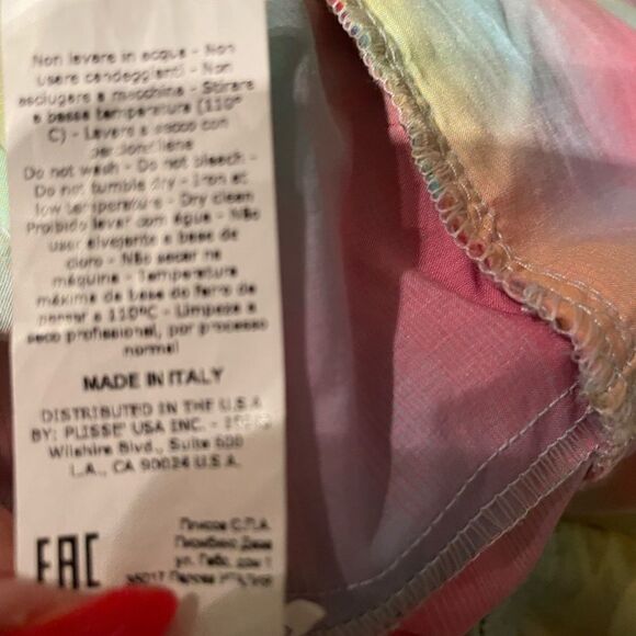 NWT Anthropologie Beatrice B Square Neck tired
Rainbow dress size 0 - Picture 11 of 11